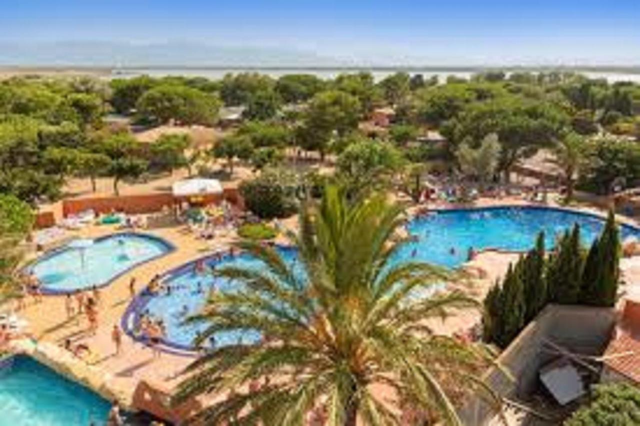 Mhvacances Louent Plusieurs Mobilhomes Dans Camping 4 Etoiles A 200M De La Plage Et Cure Thermale Canet-en-Roussillon Exterior photo