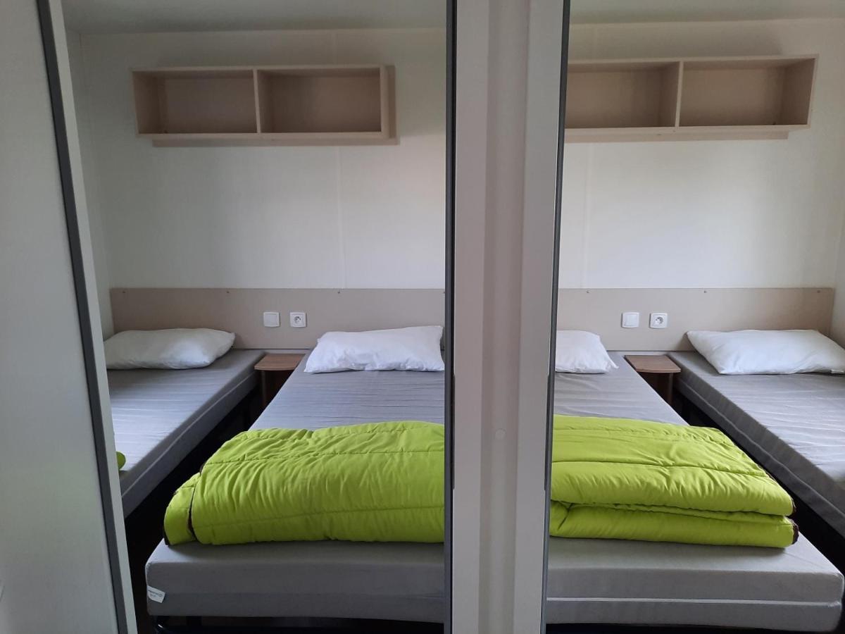 Mhvacances Louent Plusieurs Mobilhomes Dans Camping 4 Etoiles A 200M De La Plage Et Cure Thermale Canet-en-Roussillon Exterior photo